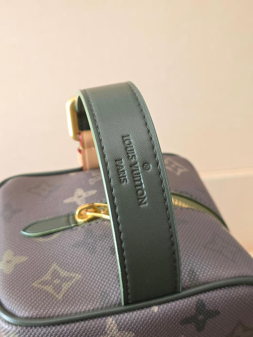 春夏特惠💰580 原单LV M26963绿色 手拿包洗漱包 DOPP KIT 盥洗袋 商品图5
