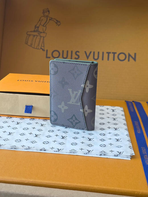 春夏特惠💰330 原单LV 对版面料！M26971 卡包 商品图1