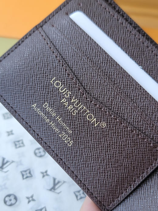 春夏特惠💰350 原单LV M26012 钱包 黄花nigo联名款 短夹 商品图6