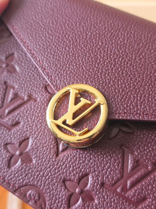 春夏特惠💰780 原单LV M25814紫！M13569黑！M13570灰！功能性与时尚感兼具的“链式玫瑰钱包” 商品图3