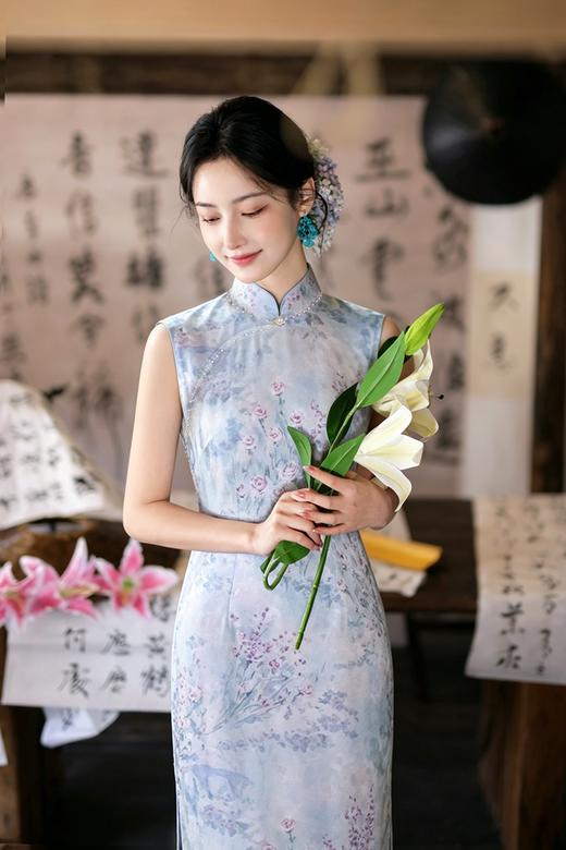 逸红颜明月优选 #「芸萝」仿萝手工钉珠立领旗袍，莫奈吉维尼花园，雾中看花花更柔 商品图2