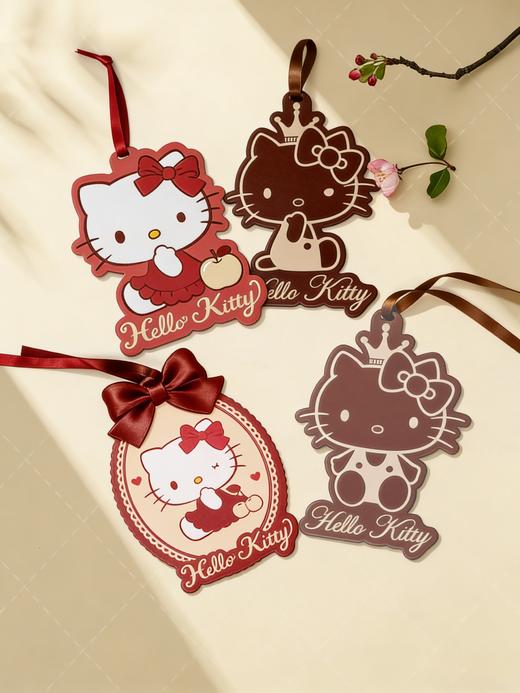 绽家6.18大促！【绽家&Hello Kitty联名联名精油香薰片】30 天超长散香，留香稳、不刺鼻，三重去味，衣柜 / 车内 / 鞋柜 / 卫生间全场景可用   0609 商品图0