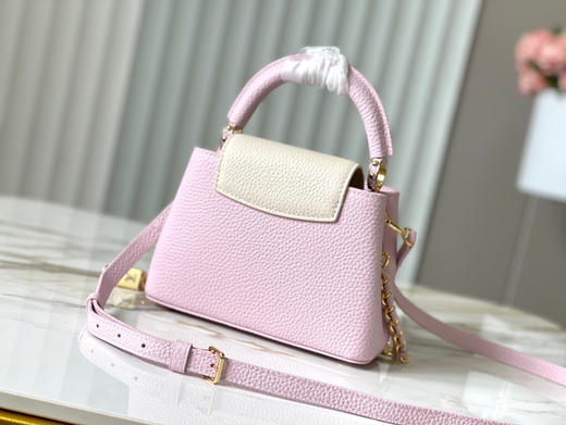 春夏特惠💰1550 渠道级LV te级LV 迷你小号 新品 M23951/M48865芭蕾粉花卉挂锁款 本款Capucines 手袋 商品图2