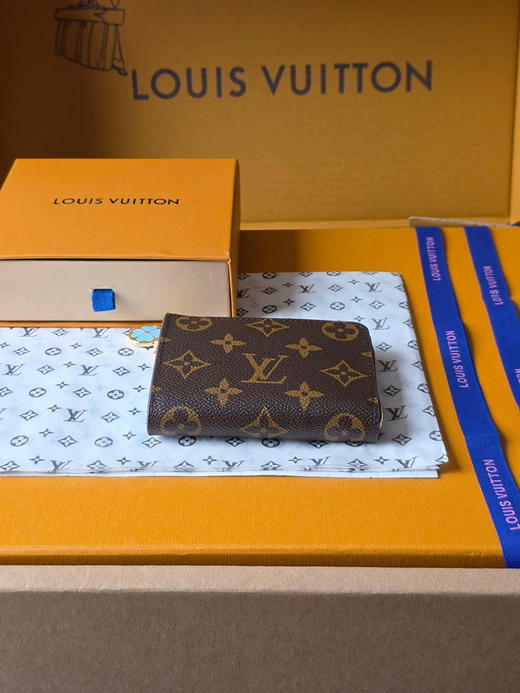 春夏特惠💰370 原单LV Noa 短銀包M27768蓝 商品图2