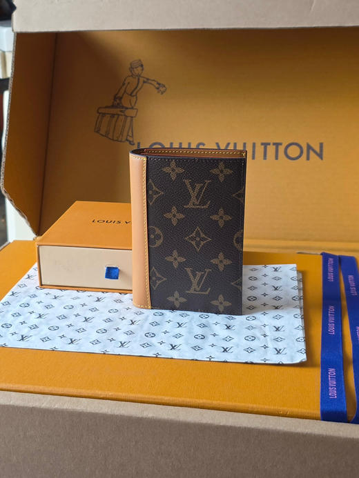 春夏特惠💰340 原单LV M14733 护照夹 本款护照套 商品图0