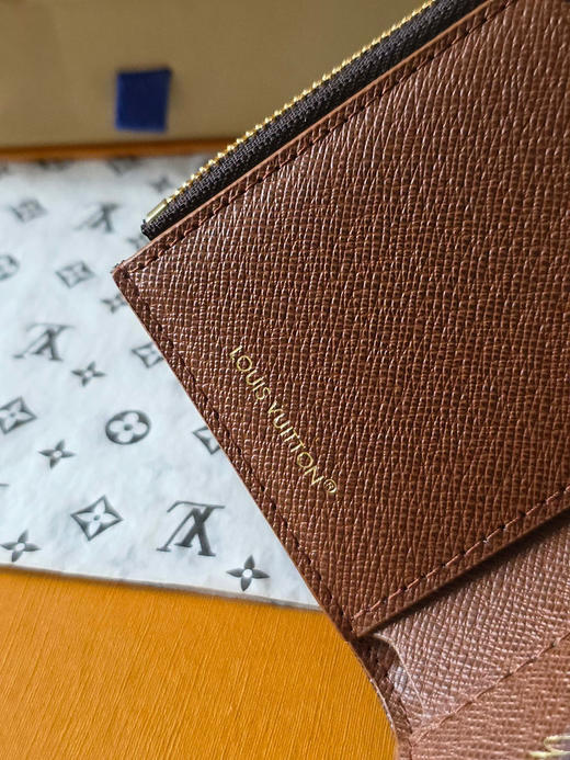 春夏特惠💰380 原单LV Victorine短款钱包 M27681浅绿！M27682浅蓝！M27689棕！M27690玫红！M27691米白！ 商品图8