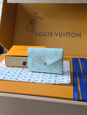 春夏特惠💰380 原单LV Victorine短款钱包 M27681浅绿！M27682浅蓝！M27689棕！M27690玫红！M27691米白！