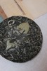 周五秒杀 /  2025年倚邦鸡嘴壳头春古树 200g/饼 拍5发6更划算 商品缩略图1