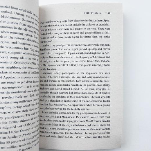 Collins 乡下人的悲歌 英文原版 Hillbilly Elegy 美国生活回忆录 纪实文学社科小说 比尔盖茨 从0到1作者彼得蒂尔推荐 英文版进口书籍正版 商品图4