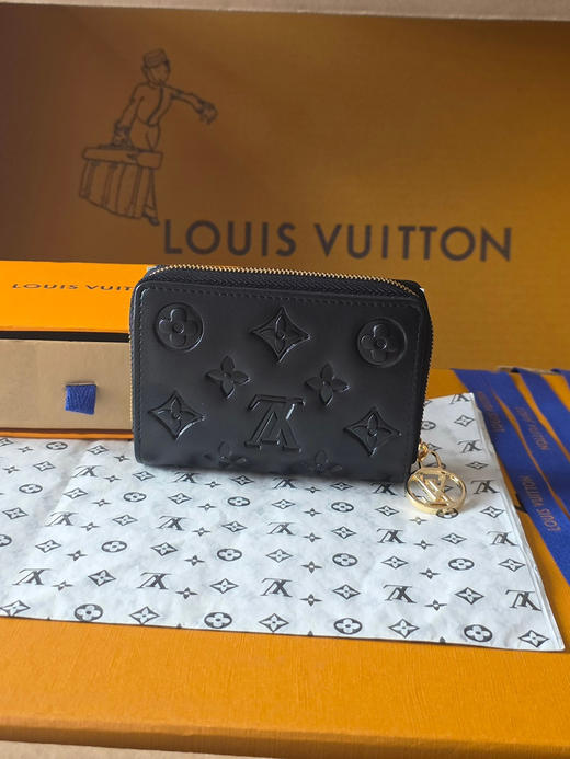 春夏特惠💰450 原单LV M81599 Zippy零钱包系列 Lou Coussin 钱夹 商品图1