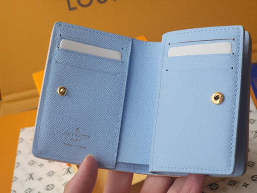 春夏特惠💰430 原单LV M83500对折 单拉链钱包系列 Zippy coin Perth 钱包 商品图4
