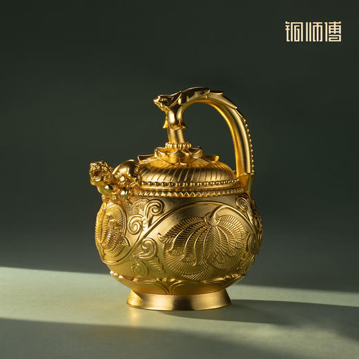 铜师傅 陕西历史博物馆系列《青瓷提梁倒灌壶铜摆件》工艺品摆件 商品图1