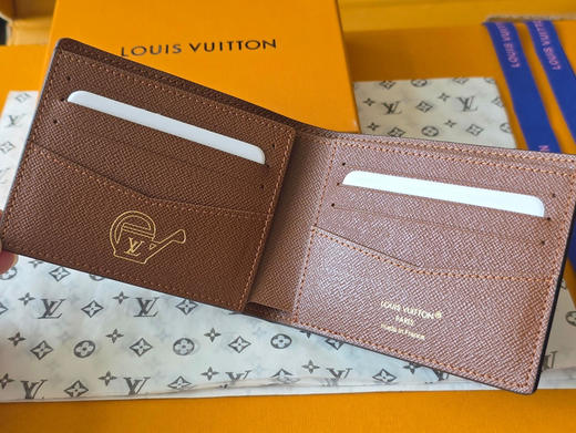 春夏特惠💰320 原单LV 芯片版M27547 短夹 本款 Slender 钱夹采用 Monogram 花卉涂层帆布 商品图5