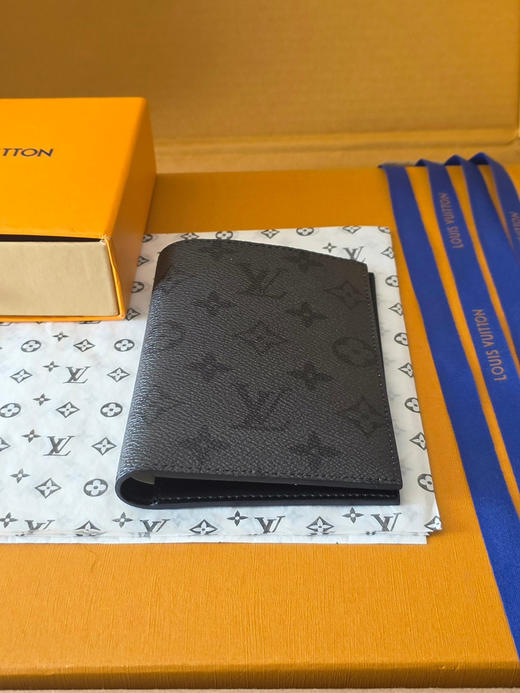 春夏特惠💰320 原单LV M26774 护照夹 商品图2