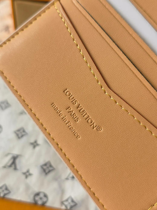 春夏特惠💰340 原单LV Siender短夹钱包M26838 橙色 /M26837蓝色！M26846玫红！M26839绿色！M26840杏白 属于对折式收纳款 商品图8