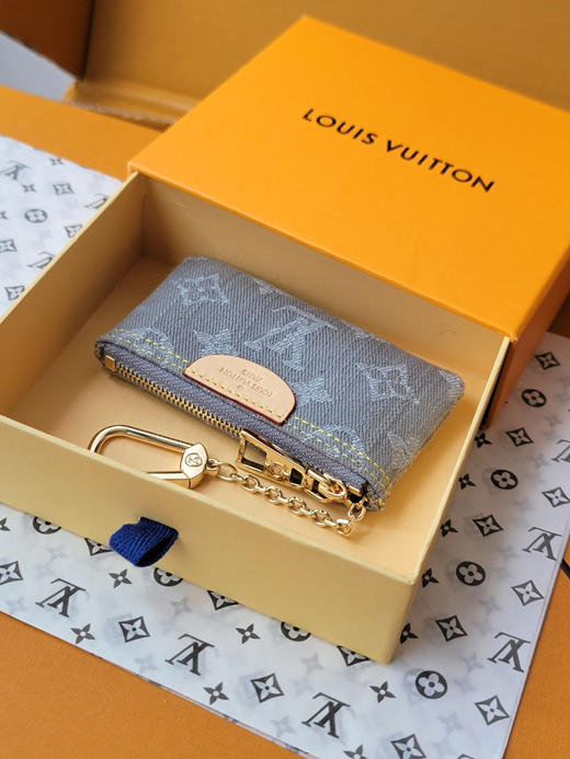 春夏特惠💰340 原单LV 零钱包M13208灰牛仔 芯片版 這款Monogram Denim系列钥匙零钱包 商品图2