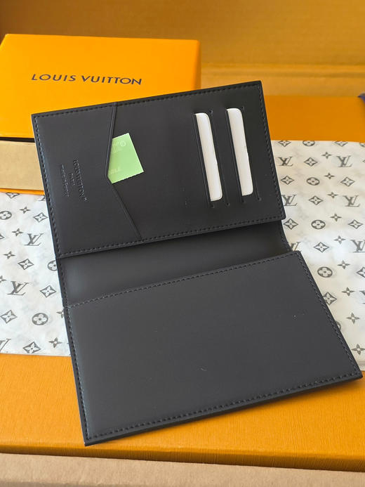 春夏特惠💰320 原单LV M26774 护照夹 商品图4