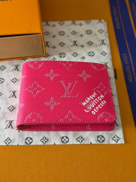 春夏特惠💰340 原单LV Siender短夹钱包M26838 橙色 /M26837蓝色！M26846玫红！M26839绿色！M26840杏白 属于对折式收纳款 商品图2