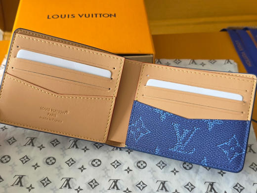 春夏特惠💰340 原单LV Siender短夹钱包M26838 橙色 /M26837蓝色！M26846玫红！M26839绿色！M26840杏白 属于对折式收纳款 商品图5