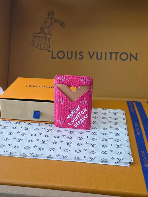 春夏特惠💰300 原单LV 彩色系手机贴M26945 手机磁贴 商品图0