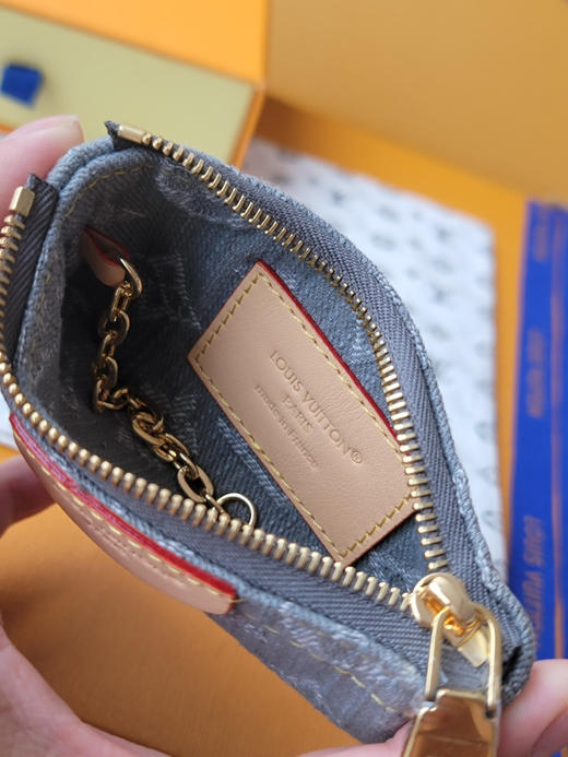 春夏特惠💰340 原单LV 零钱包M13208灰牛仔 芯片版 這款Monogram Denim系列钥匙零钱包 商品图7