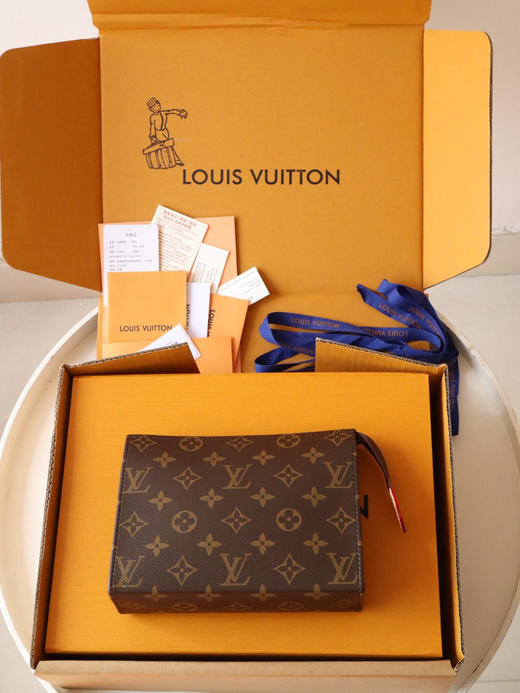 春夏特惠💰670 渠道级LV te级LV 中号手包M47544 商品图0