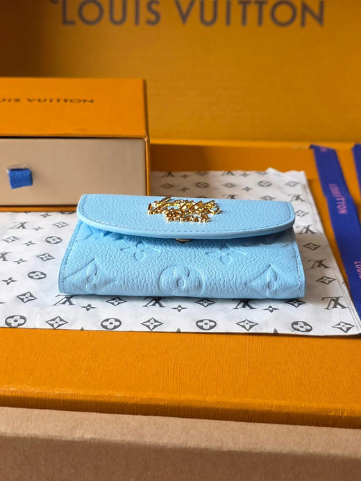 春夏特惠💰370 原单LV M27480 兰 全皮压花零钱包 PORTUMONE ROSALI 钱夹 商品图2