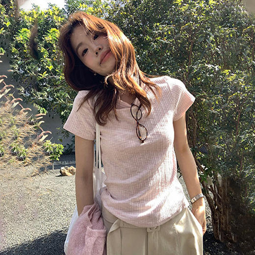 西遇韩系正肩短袖T恤女2026年夏季新款坑条肌理感修身短款上衣SS060492 商品图1
