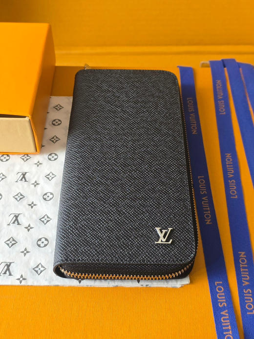 春夏特惠💰420 原单LV 长款拉链钱夹M30317 黑色 Zippy Vertical 钱夹 商品图3
