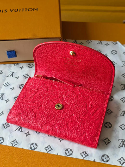 春夏特惠💰370 原单LV M27481 红 全皮压花零钱包 PORTUMONE ROSALI 钱夹 商品图5