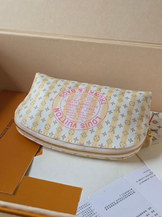 春夏特惠💰400 原单LV 化妆包M28679 商品图5