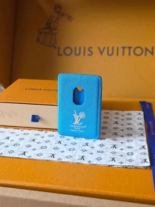 春夏特惠💰320 原单LV M28786 手机磁吸贴蓝 商品图2