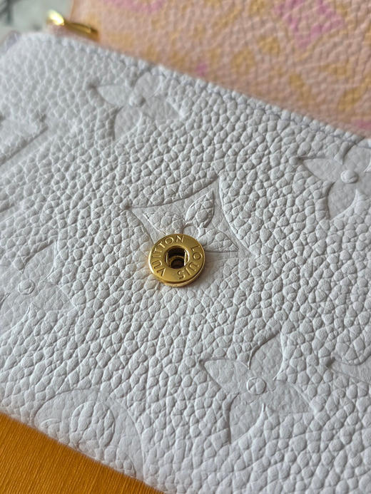 春夏特惠💰380 原单LV M29249 Rosalie 零钱包. 尺寸：11X8cm 商品图5