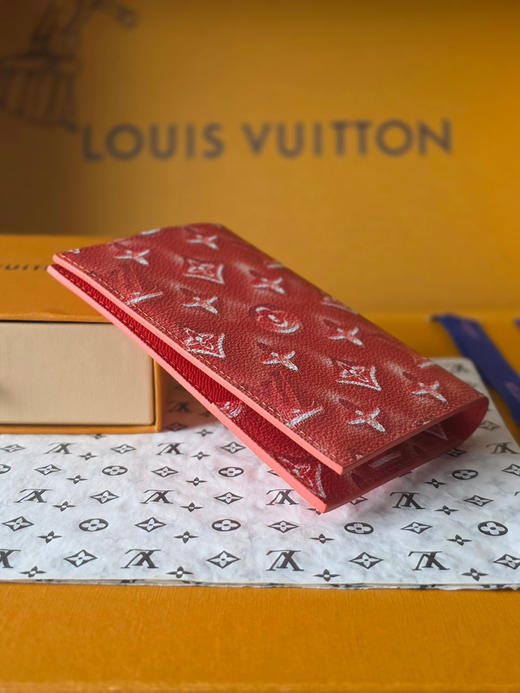 春夏特惠💰340 原单LV M28620 护照夹 橙 商品图3