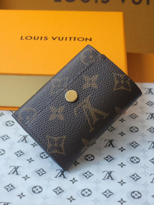 春夏特惠💰330 原单LV M68704紫红 MICRO 钱夹 此款 Micro 钱夹 商品图2
