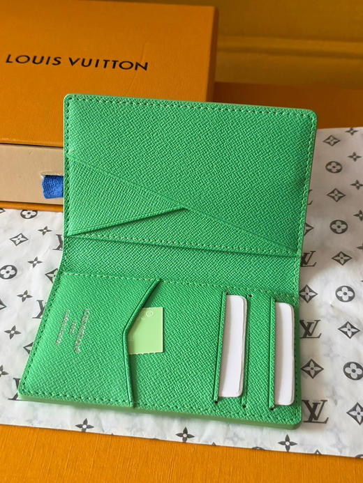 春夏特惠💰330 原单LV M26799卡包绿 口袋钱夹 商品图4