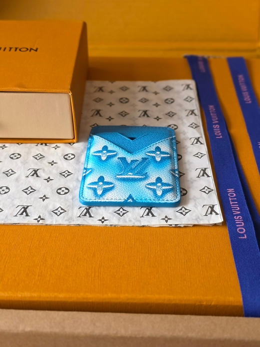 春夏特惠💰320 原单LV M28786 手机磁吸贴蓝 商品图3