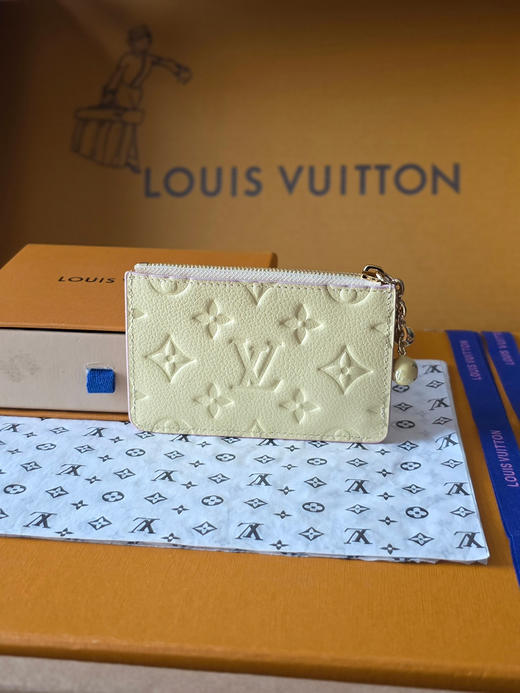 春夏特惠💰380 原单LV M28985 ROMY 卡夹 尺寸12x8x0.8cm 商品图1