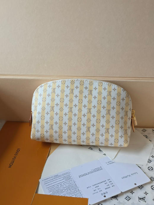 春夏特惠💰400 原单LV 化妆包M28679 商品图1
