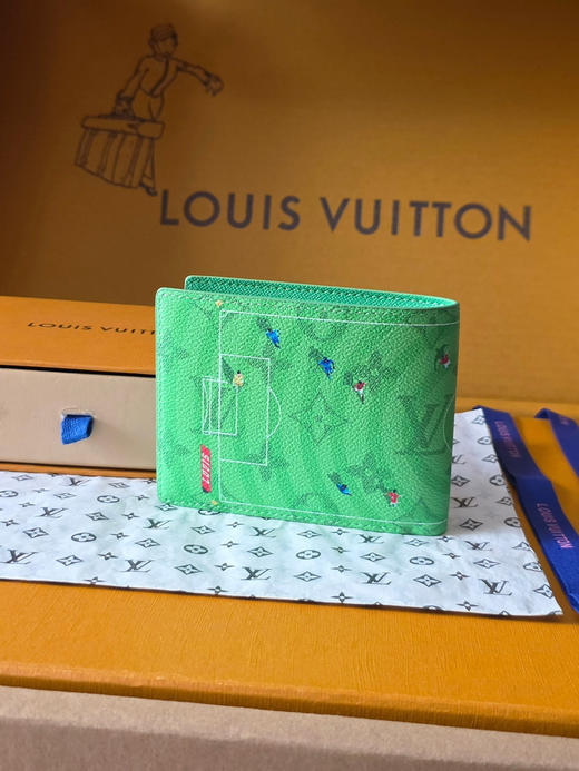春夏特惠💰340 原单LV M28809短夹 绿 MULTIPLE 钱夹 商品图1