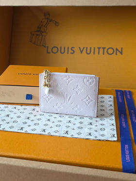 春夏特惠💰400 原单LV M29251 Lisa钱包 尺寸:9 x 11.5 x 1.5 cm