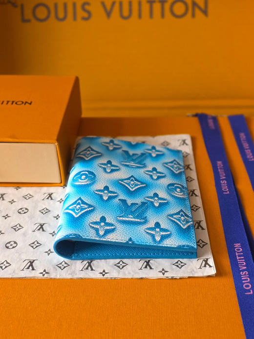 春夏特惠💰340 原单LV M28620 护照蓝 商品图2