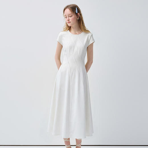 西遇法式极简纯色连衣裙女2026年夏季新款圆领立体分割显瘦中长裙SS060537 商品图2