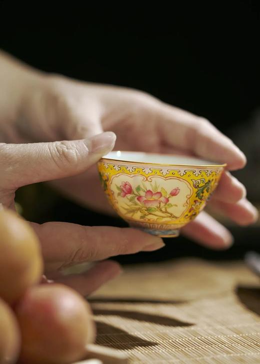 斗彩与珐琅彩系列瓷器 商品图3