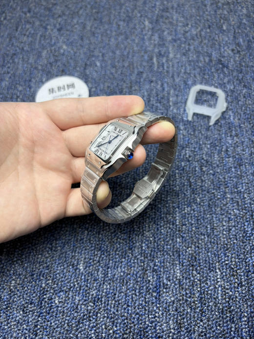 THB卡地亚山度士系列WSSA0029 山度士小号 无历山度士 女士腕表 表径35.1mm 商品图3