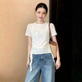 西遇假两件蕾丝吊带短袖T恤女2026夏季圆领侧边长飘带收腰上衣SS060550