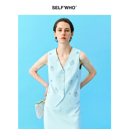 SELFWHO醋酯混纺绿绒蒿钉珠v领无袖马甲女2026夏新款通勤半裙套装 商品图3