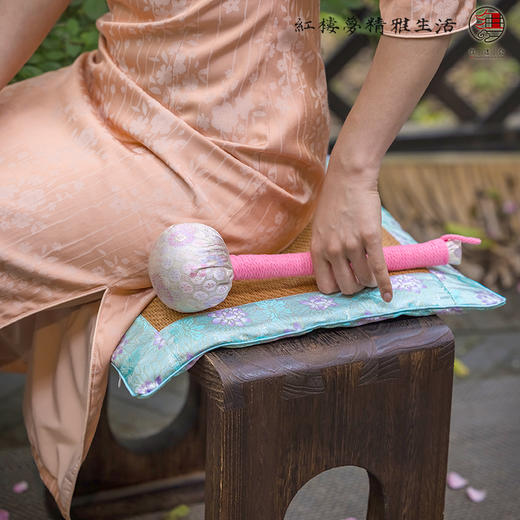 红楼梦文创周边沉花长柄美人拳香锤棒棒锤养生按摩疏通经络美人拳 商品图2