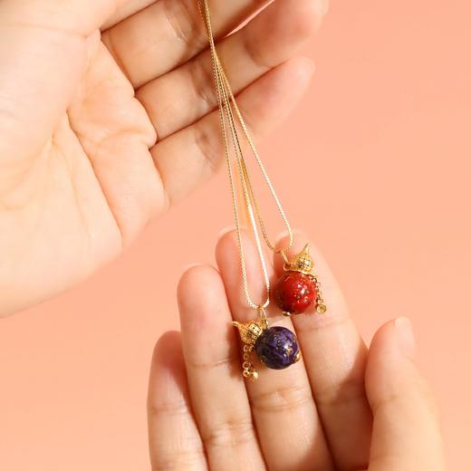 【超模君严选 每款限量100条，一器一孤品】此壹·非遗大漆福禄项链｜八千年非遗传承人监制，天然原生大漆，古法16道工序，SGS安全检测亲肤不过敏，链长可调节，百元入手馆藏级伴手礼 商品图5