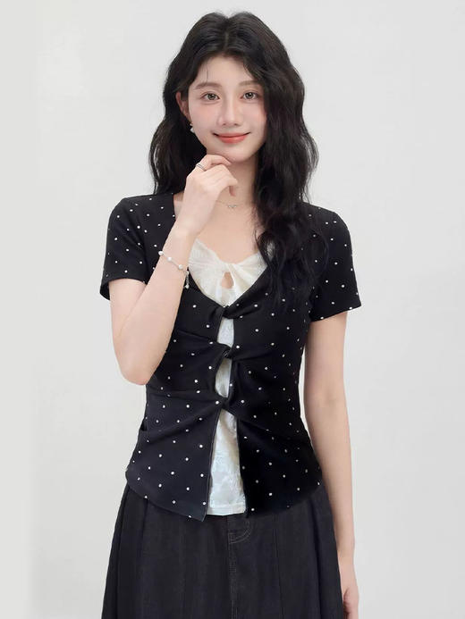 西遇假两件蕾丝拼接短袖T恤女2026年夏季新款波点扭结正肩上衣SS060608 商品图1